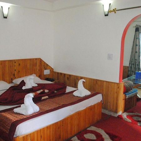 Hotel Seagull Manāli Екстериор снимка