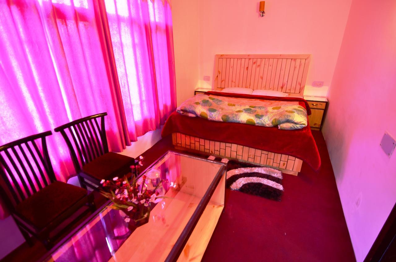 Hotel Seagull Manāli Екстериор снимка