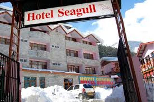 Hotel Seagull Manāli Екстериор снимка