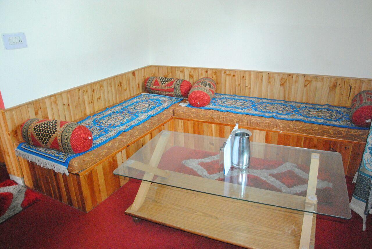 Hotel Seagull Manāli Екстериор снимка